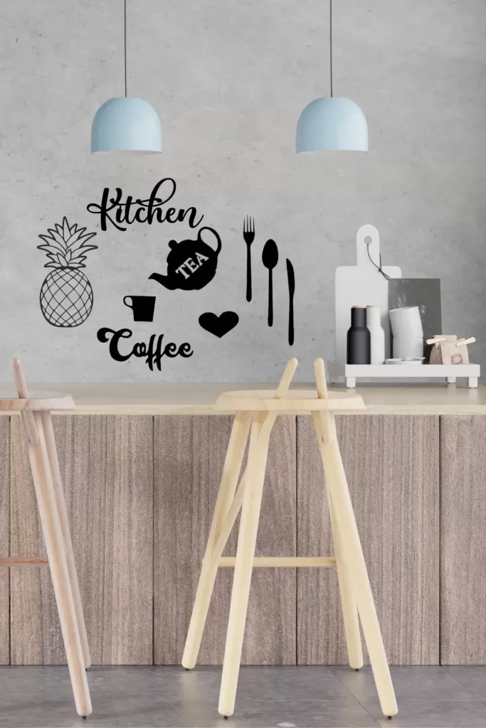 Décoration unique en bois pour cuisine marocaine