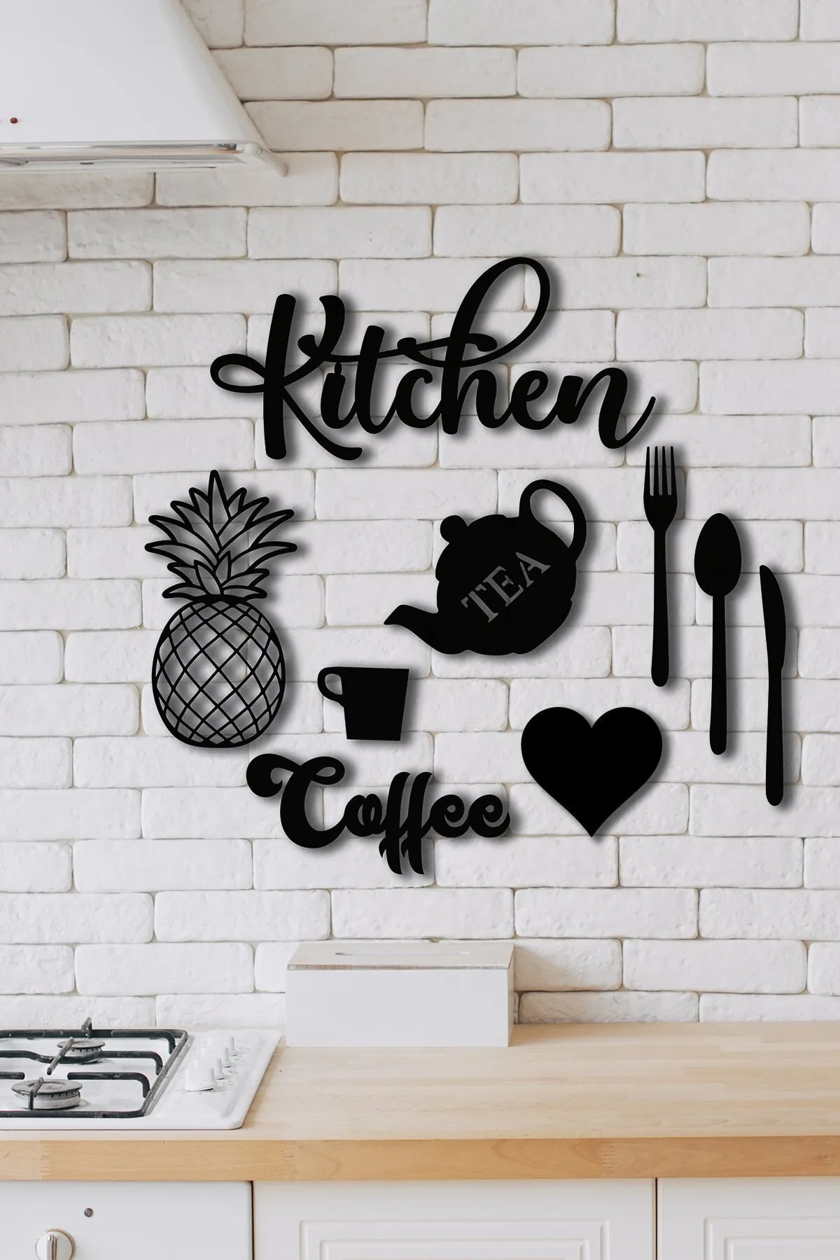 Décoration unique en bois pour cuisine marocaine