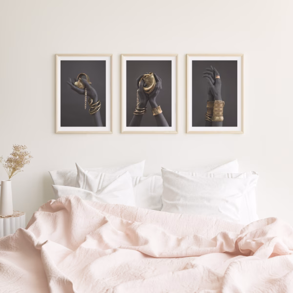Déco murale artistique – Mains en or pour maison marocaine