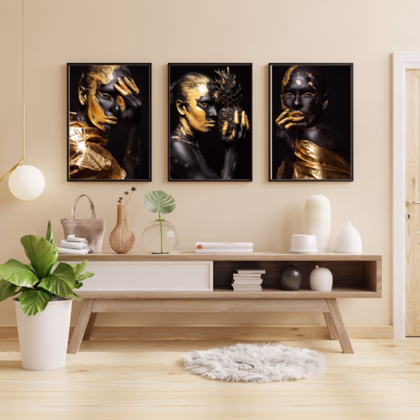 Tableau décoratif femme dorée noir et or